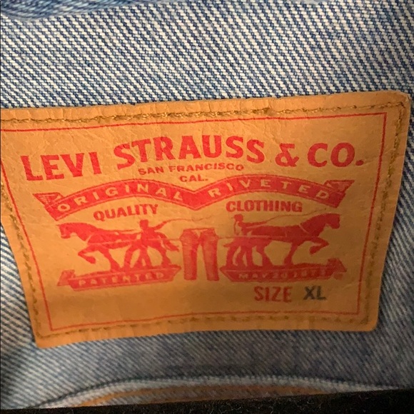 Levi Strauss & Co Denim Jacket - Picture 2 of 3